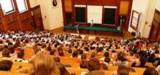 Российская система образования уже под внешним контролем